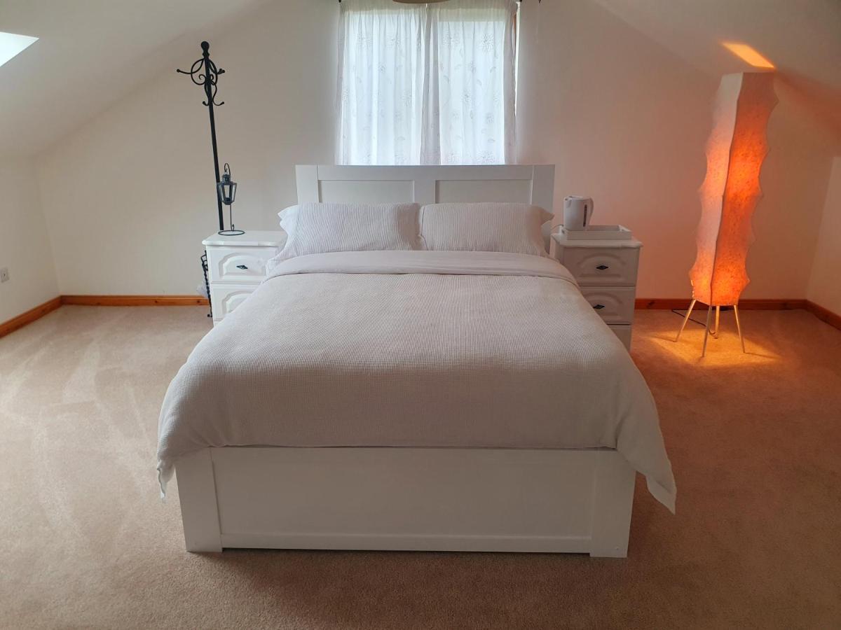 Urkers' Guest Accommodation Crossmaglen Ngoại thất bức ảnh